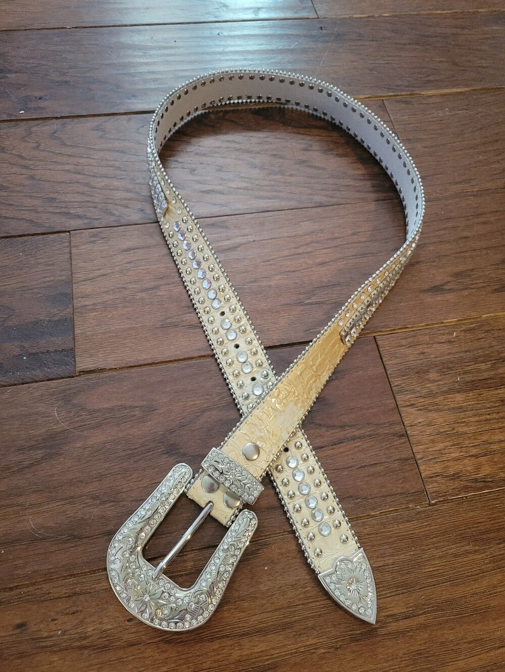 Studded Rhinestone Western Belt in Light Gold